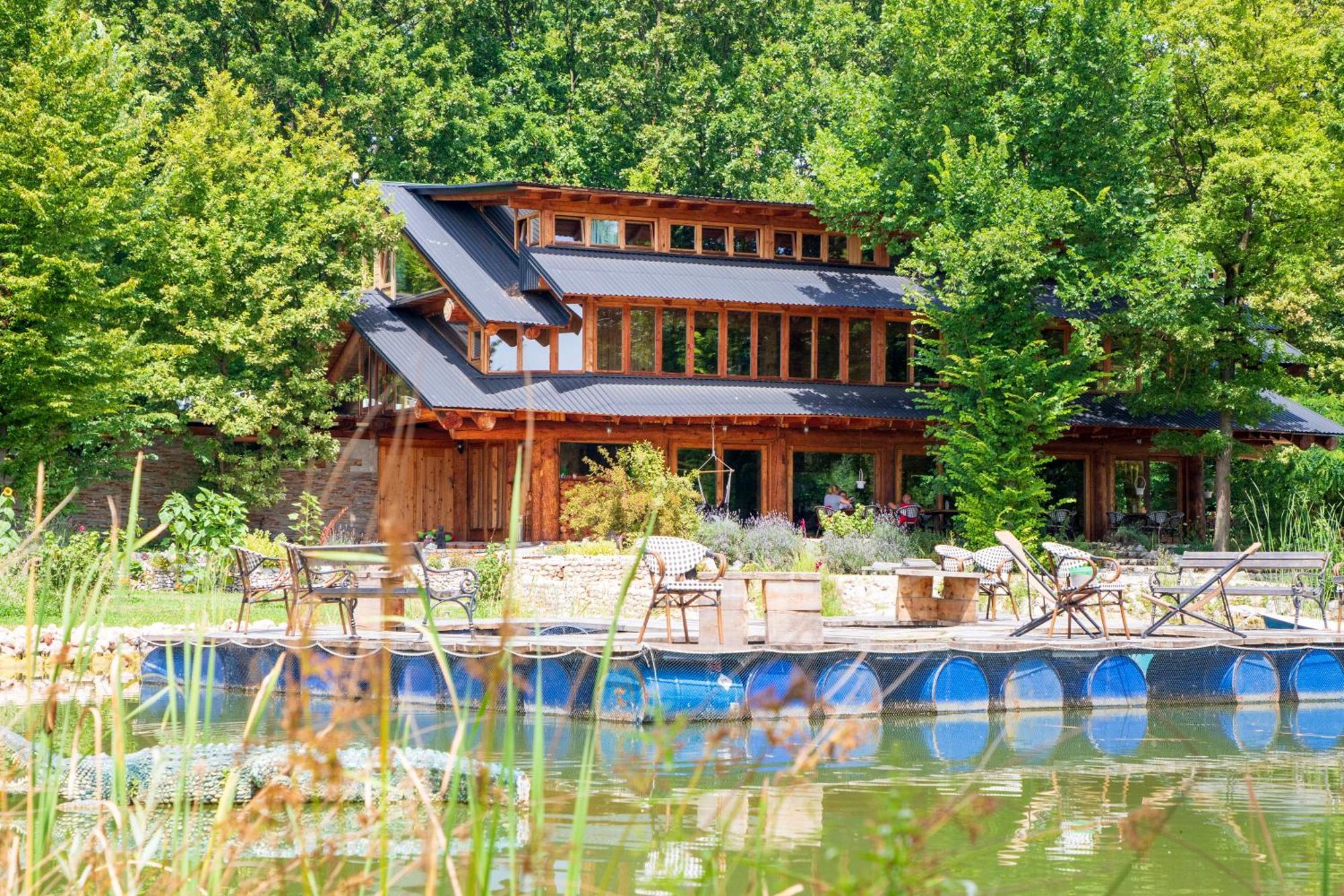 Guest House Mala Prica Zivinice Exterior foto